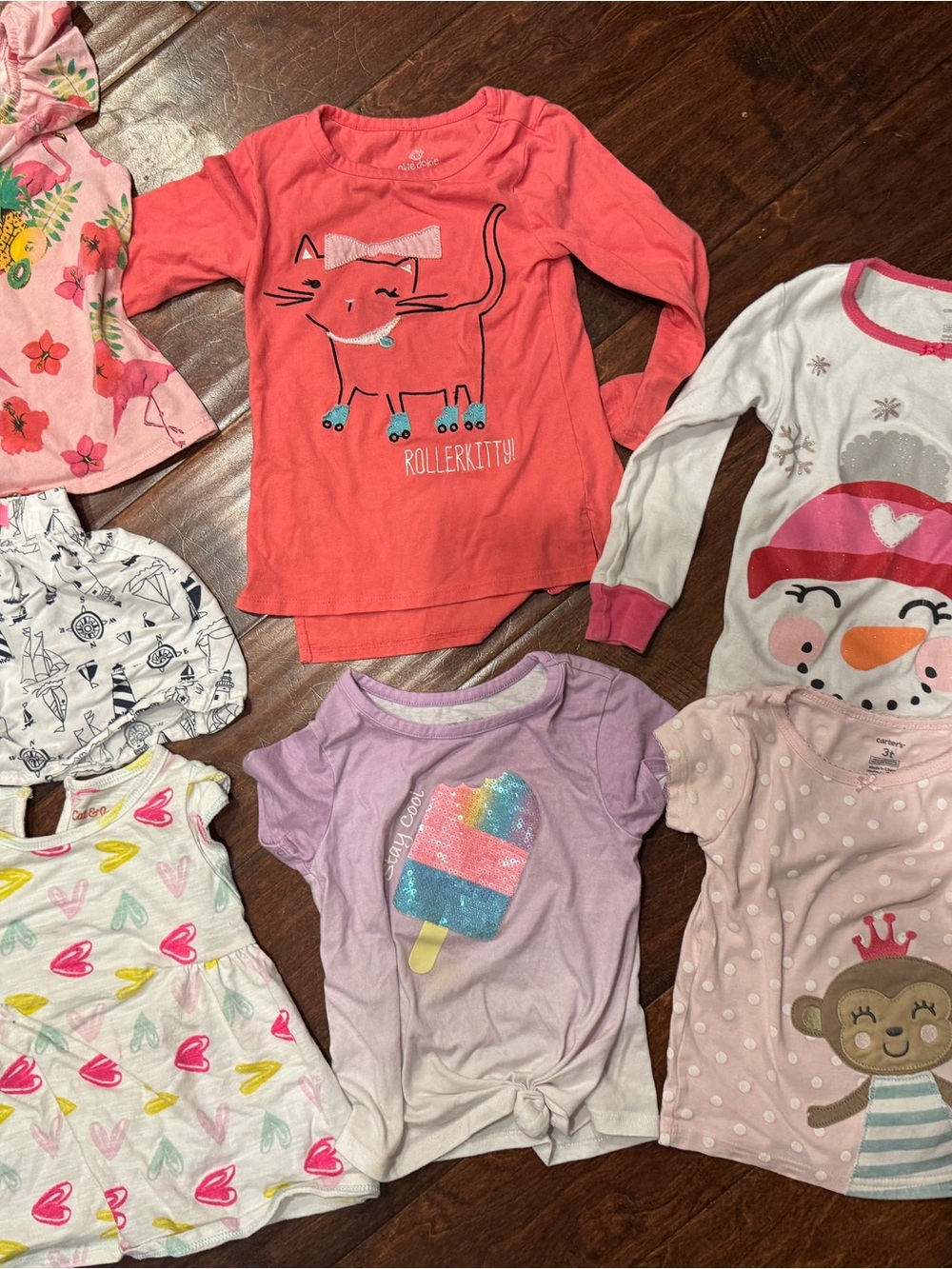 7 pieces of 3T girl’s clothes